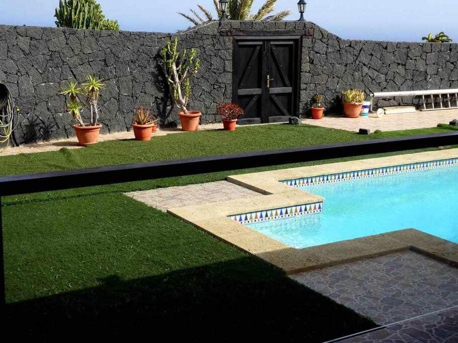 Apartamento Los Llanitos En La Asomada ติอาส ภายนอก รูปภาพ